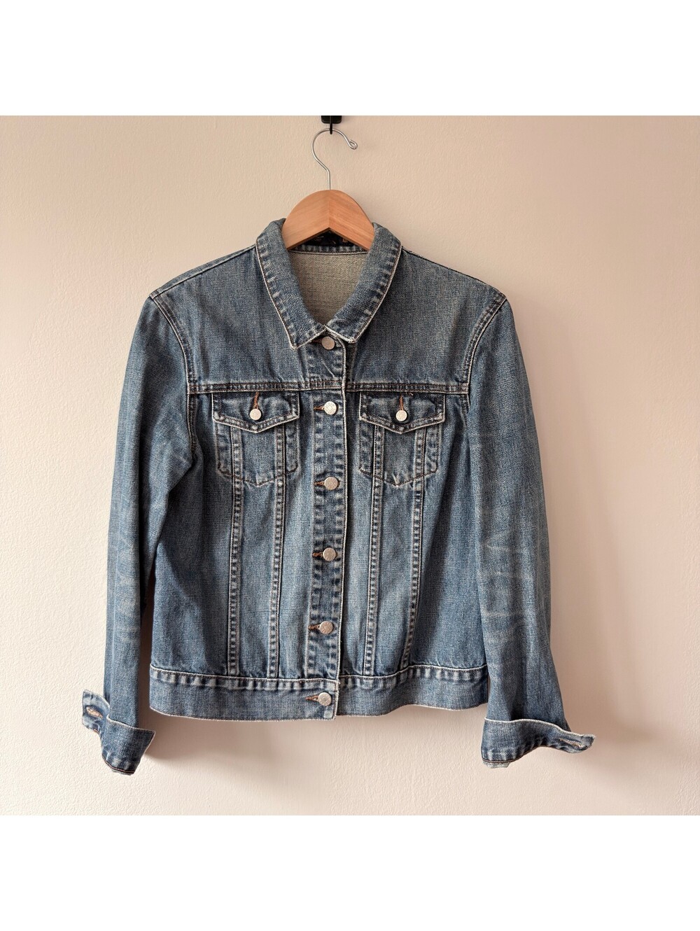 J.Crew Classic Denim Trucker Jacket Women's Medium100% Cotton